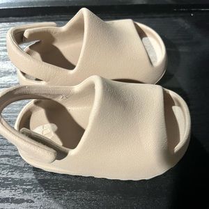 Yeezy Slides infant “Pure”